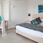 Adamant Suites (Adults Only)