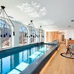 Skyfall Suites - Adults Only