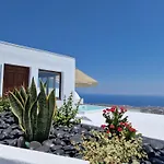 Amerisa Suites & Villa