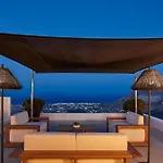 Kamini White I Villa