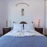 Blue Eyes Beach Villas
