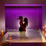 Neo Suites