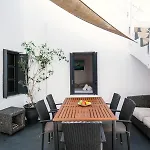 1906 Cave Villa