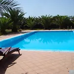 Hones - Relax House