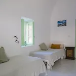 Mythos Traditional Stonehouse