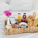 Amity Suites - Adults Only