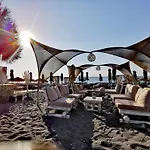 Santorini Miracles Suites, Adults Only