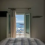 Blue Dolphins Apartments