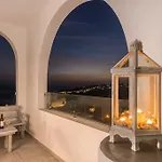 Aspronisi Luxury Villa With Caldera View