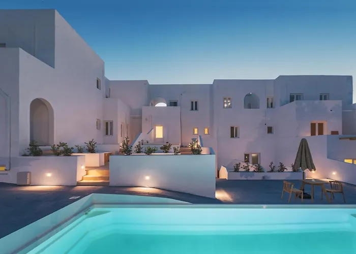 Voca Hotel & Suites