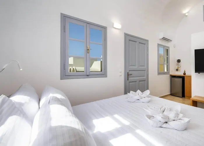 Hillside Elegance Suites