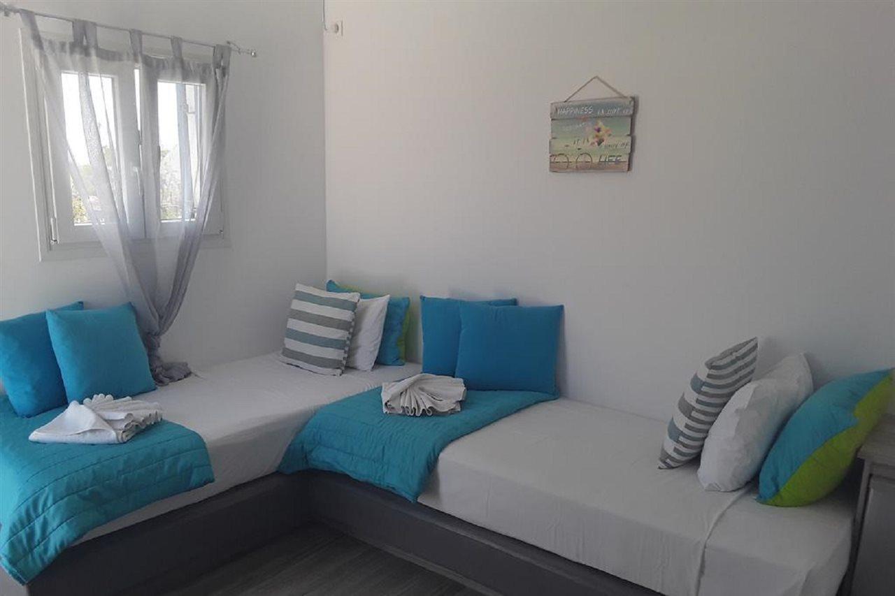 Azalea 2* Kamari (Santorini)
