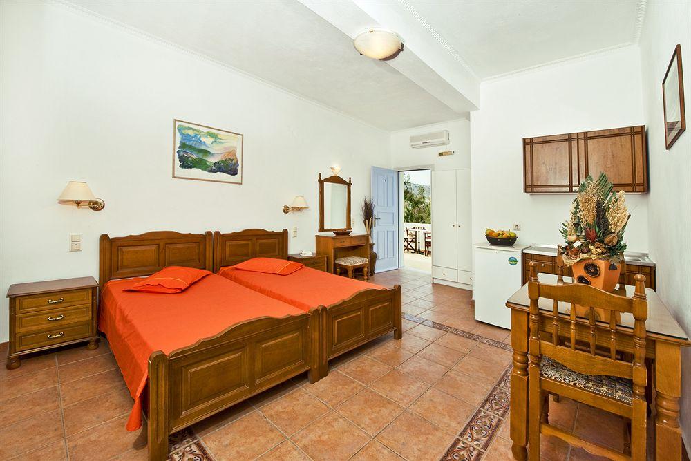 Hotel Alexandra Kamari (Santorini)