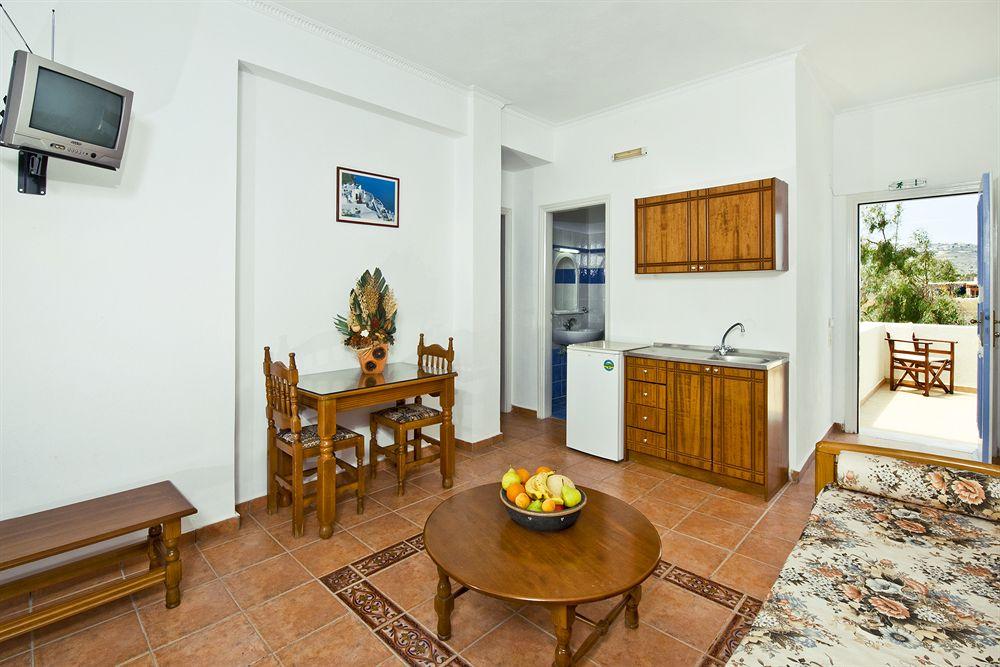 Hotel Alexandra Kamari (Santorini)