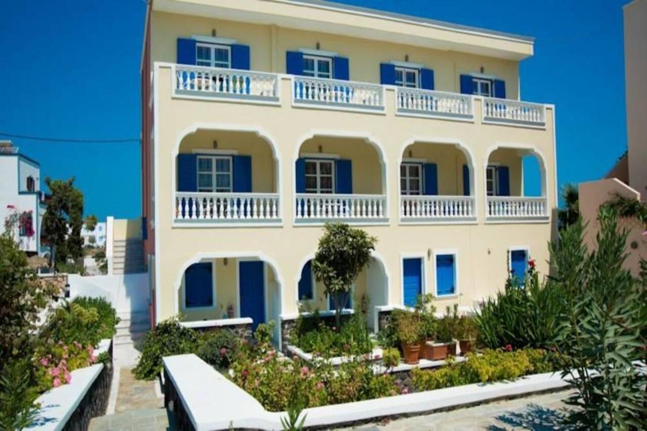 Avra Hotel 2*