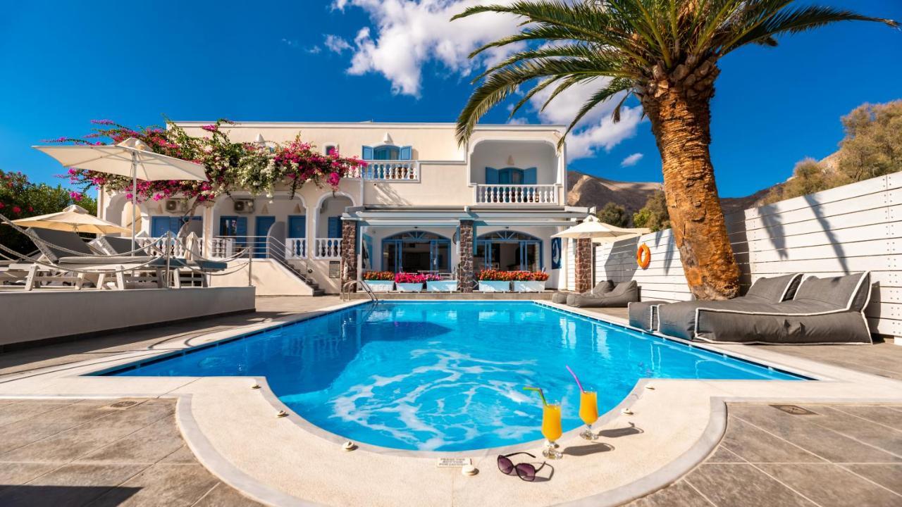 Stelios Place Perissa (Santorini)