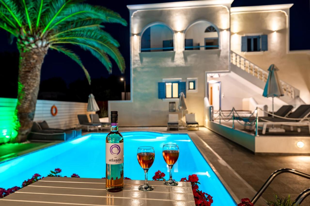 Stelios Place Aparthotel 3*