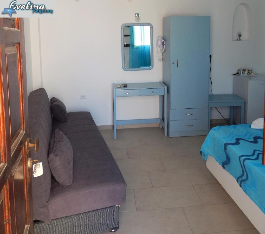 Casa de hóspedes Evelina Pension: Diverse Near Black