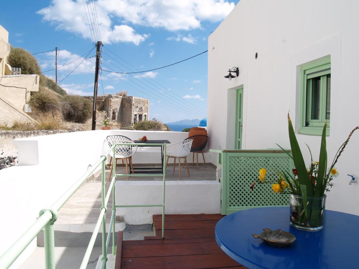 Mythos Traditional Stonehouse Kamari (Santorini)