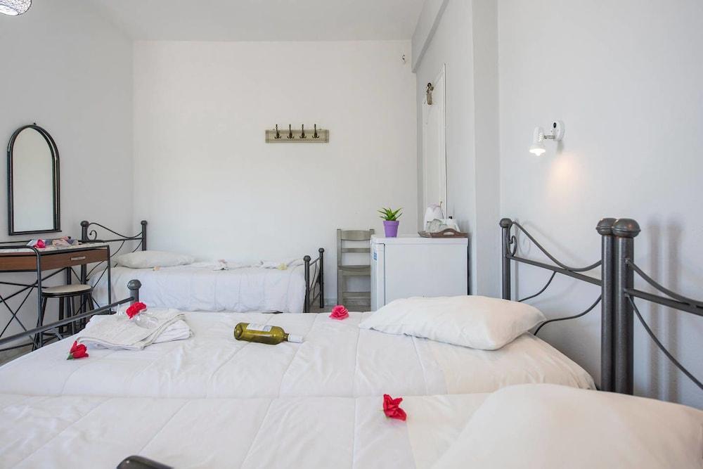 Agas Guest house Karterados (Santorini)