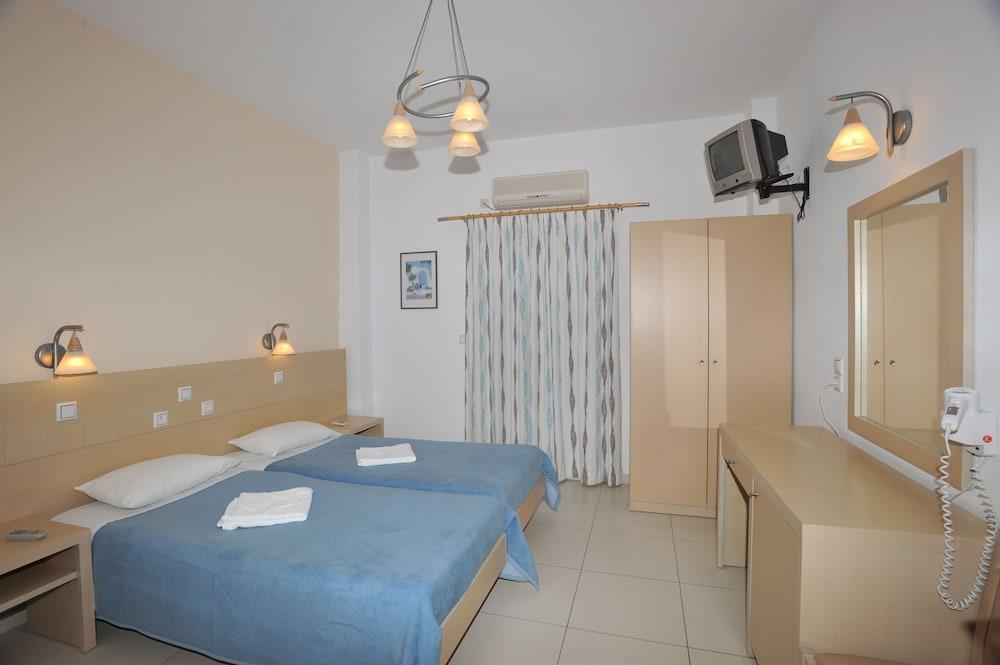 Stelios Place 3*