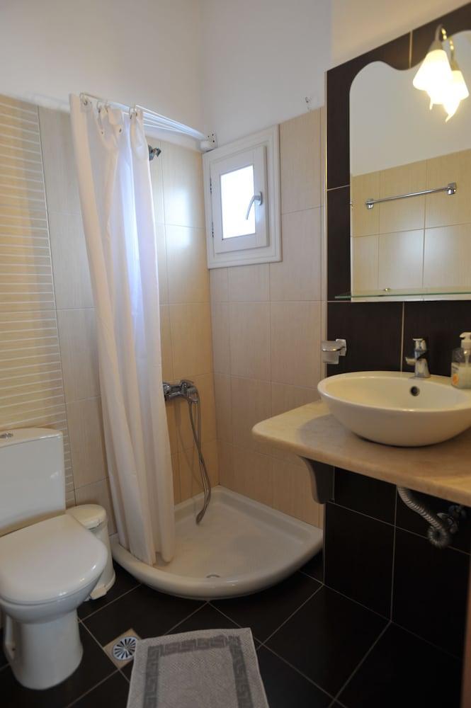 Aparthotel Stelios Place