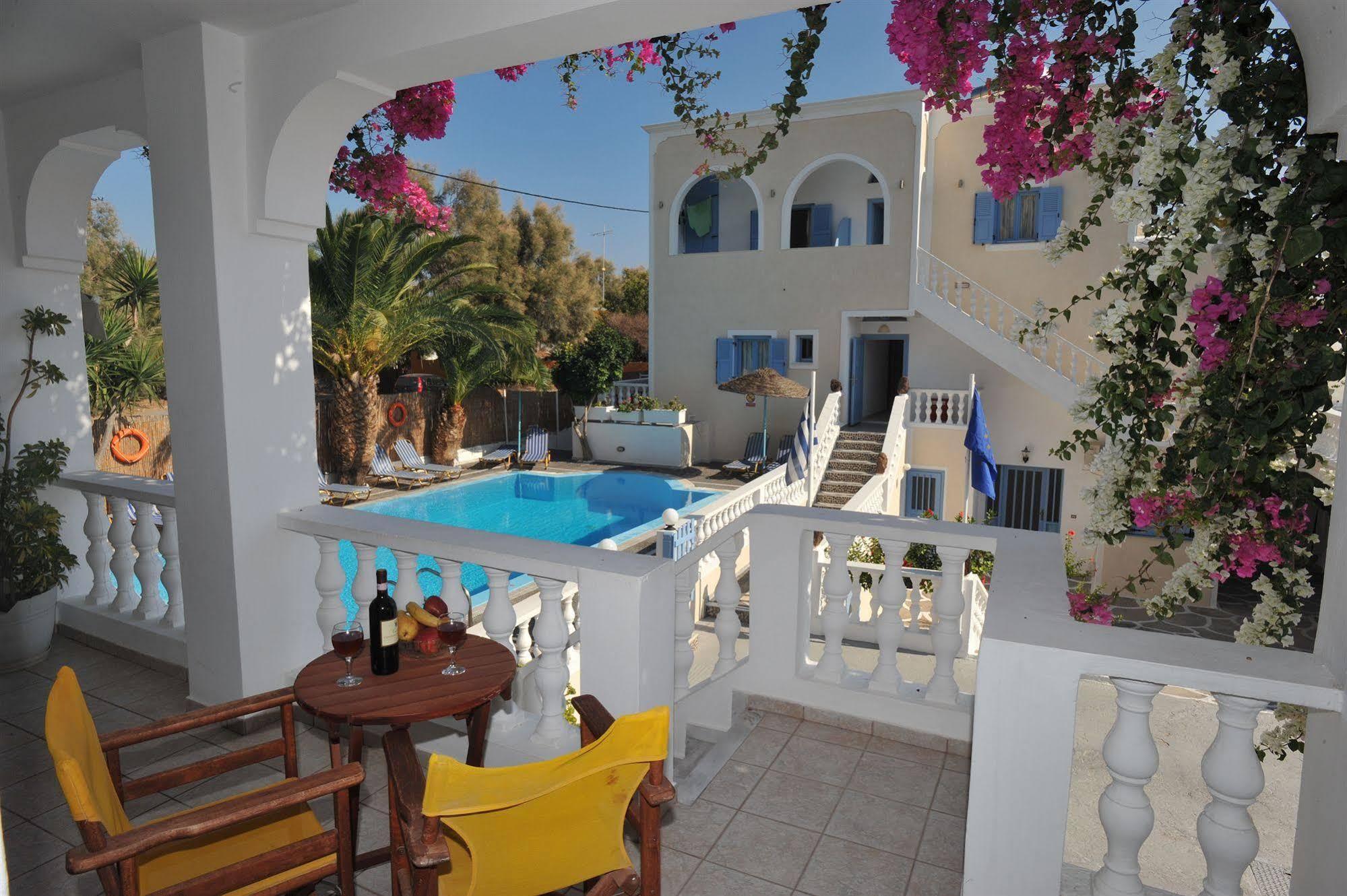 Aparthotel Stelios Place