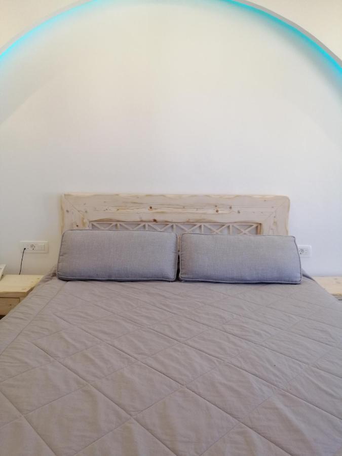 Cyclades 3* Karterados (Santorini)