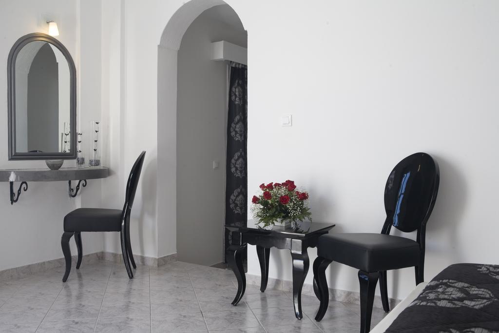 Hotel Philippion Boutique Fira (Santorini)