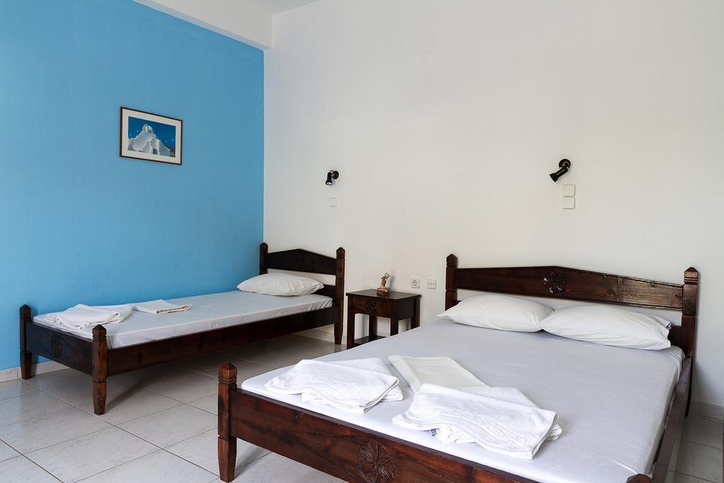 Rena Aparthotel Perissa (Santorini)