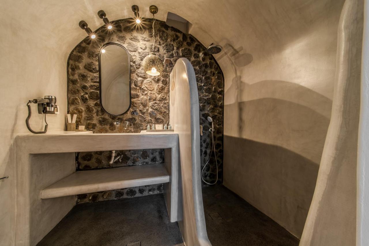 Nostos * Oia (Santorini)