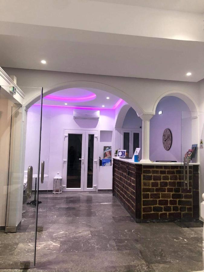 Hotel Cyclades 3*