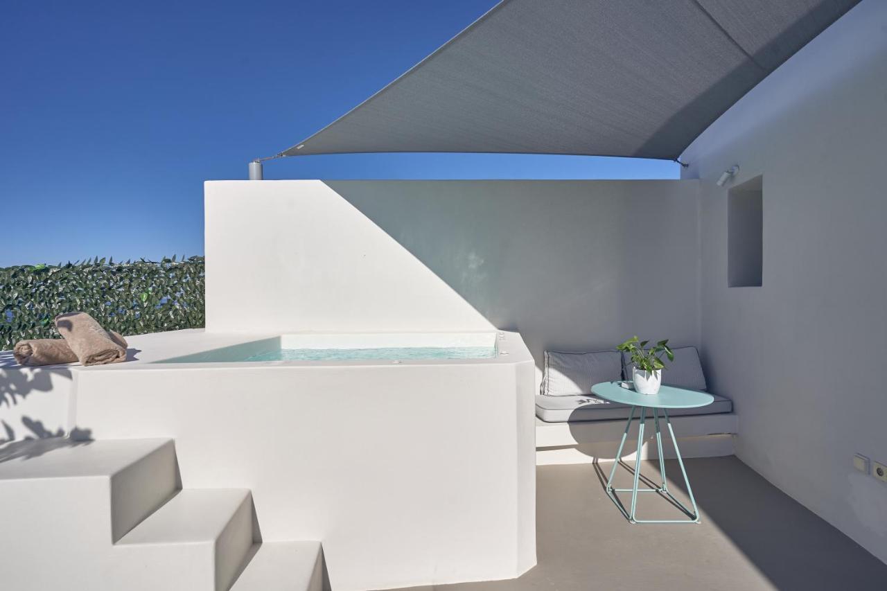 Nova Luxury 3* Pyrgos Kallistis