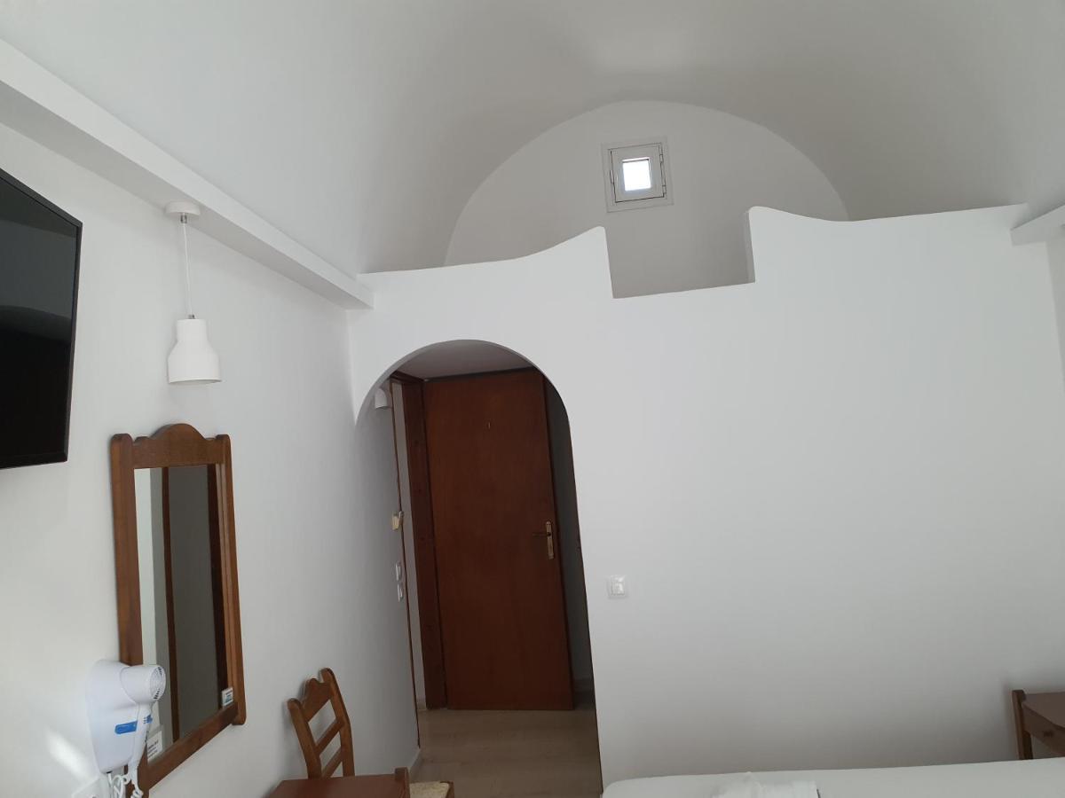 Ocean View 2* Kamari (Santorini)