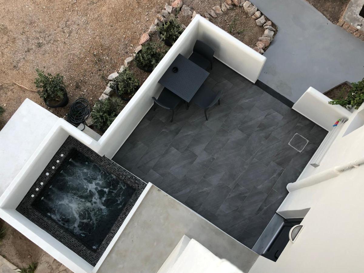 Aparthotel Dragonfly Kamari (Santorini)