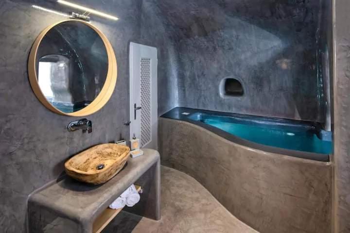 Aetheria Aparthotel 3*