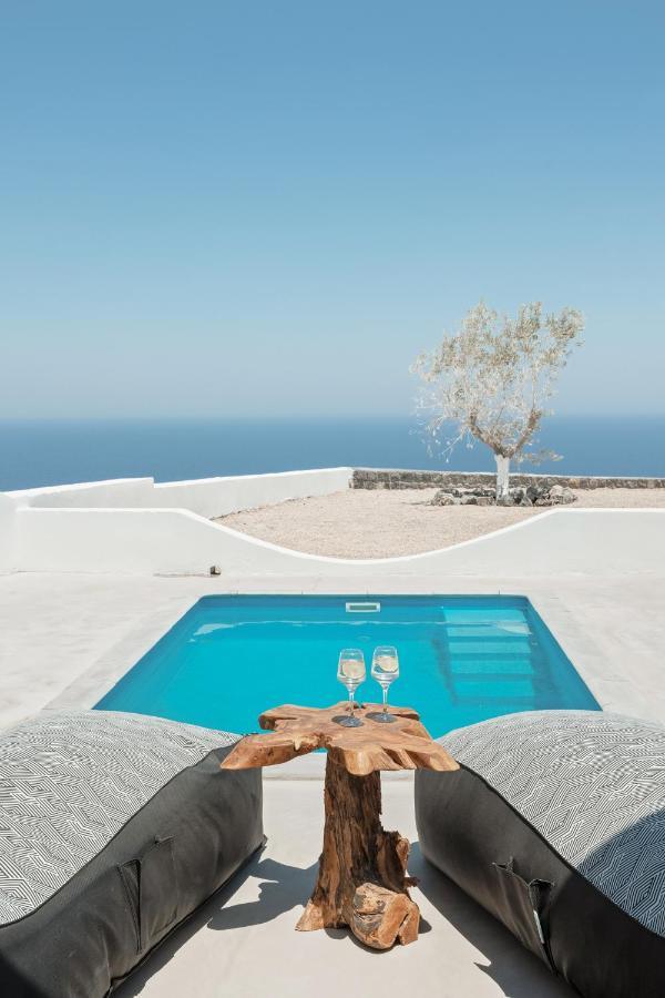 Oyster Luxury Imerovigli (Santorini)