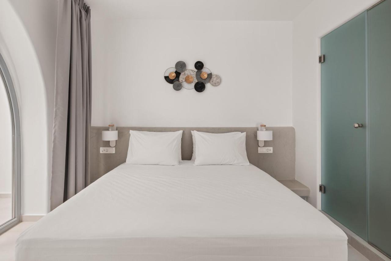 Oyster Luxury 5* Imerovigli (Santorini)