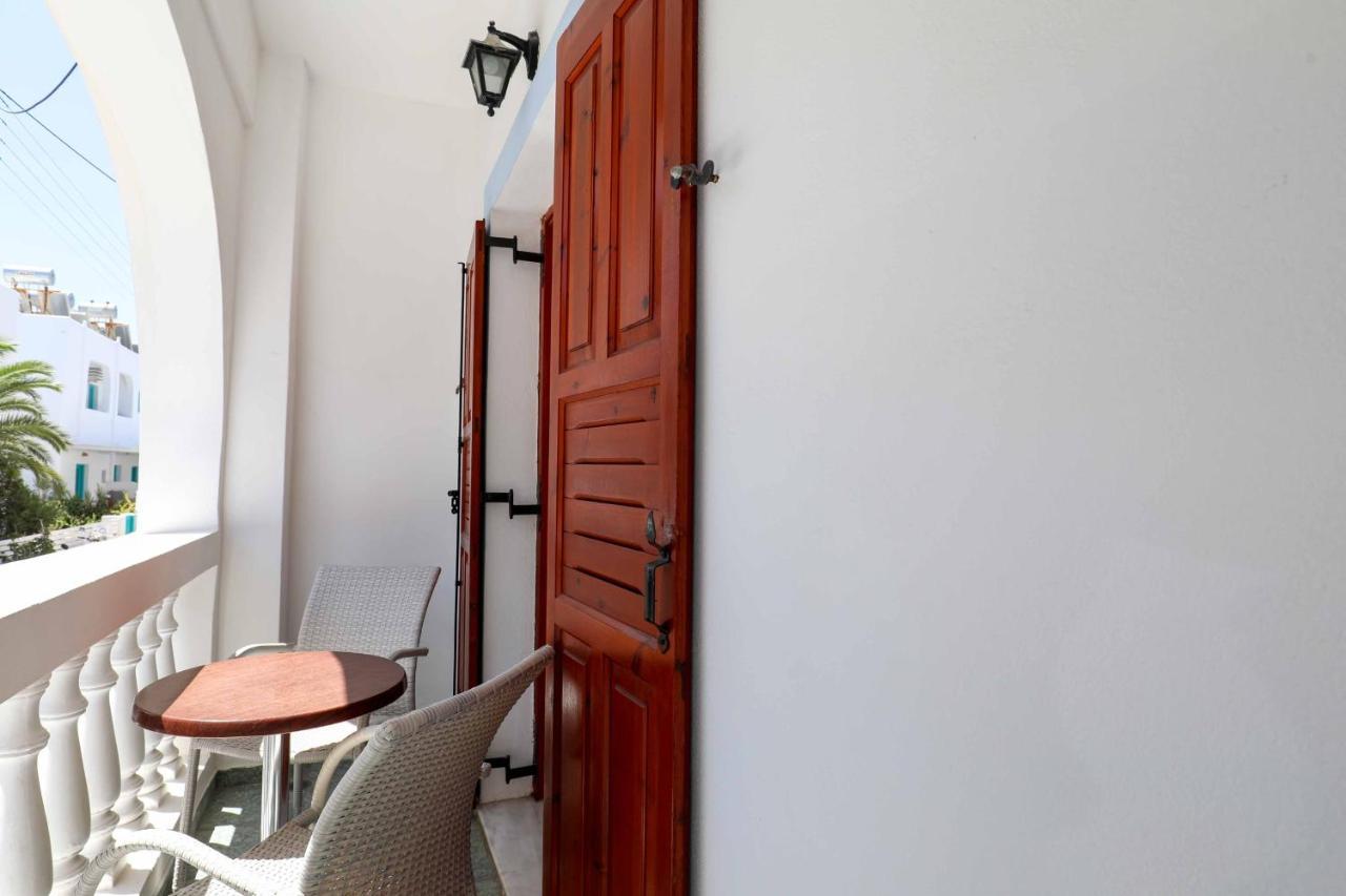 Hotel Finikas Santorini