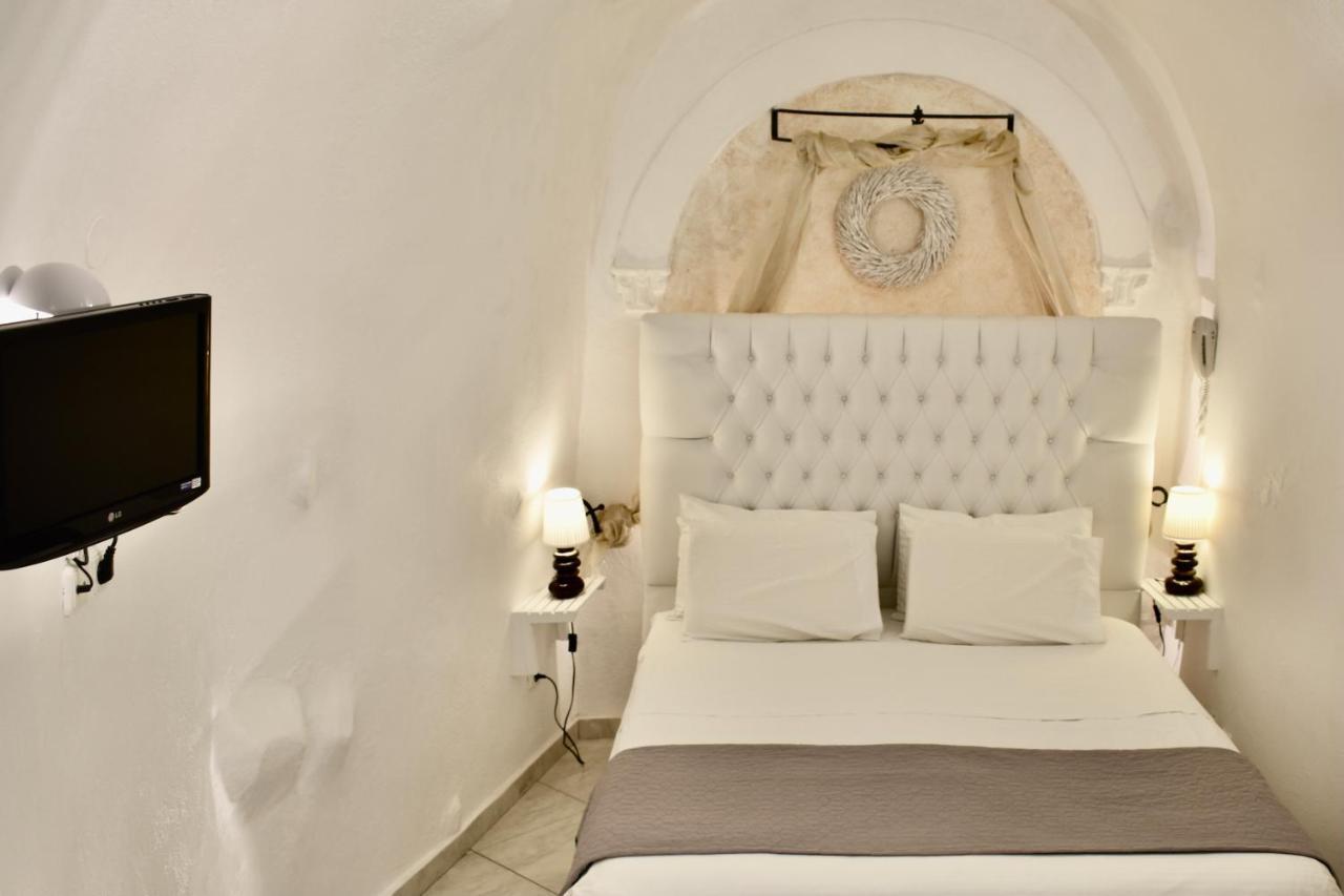 Aeolos Art & Eco Adults Only Hotel Imerovigli (Santorini)