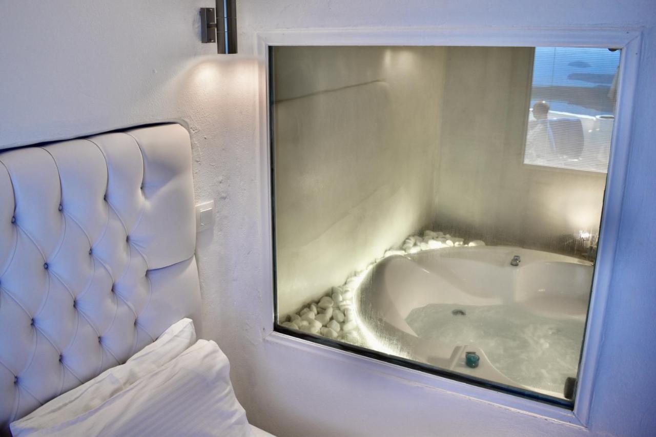 Aeolos Art & Eco Adults Only 4* Imerovigli (Santorini)