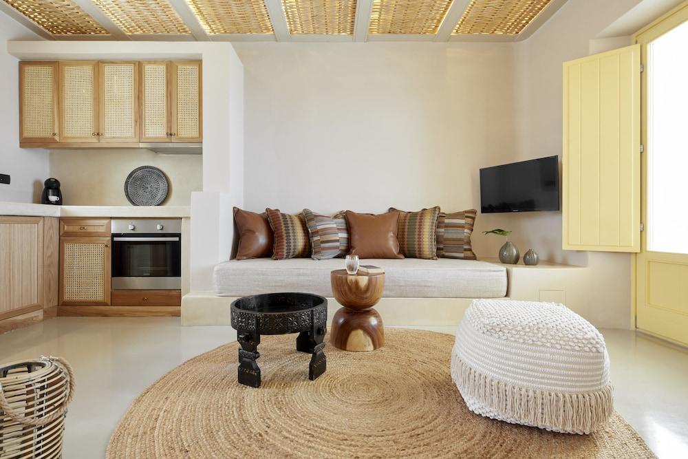 North Santorini - A Luxury Hotel