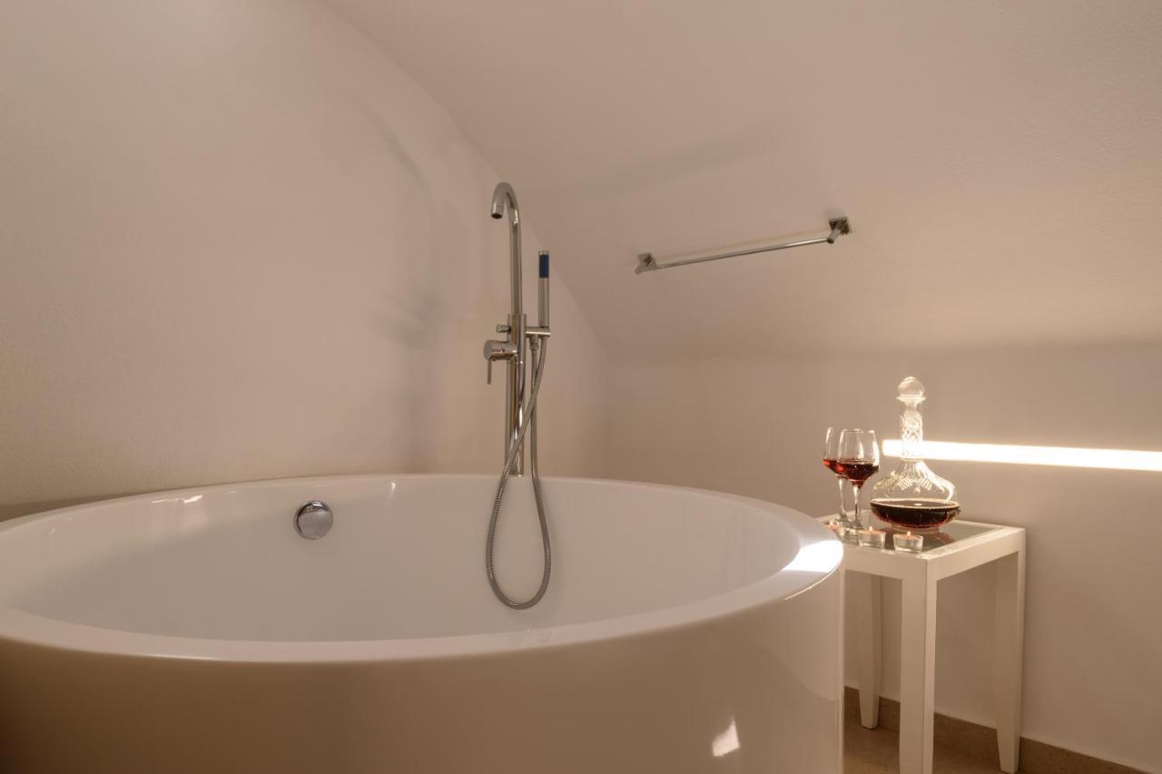 Muses Cycladic 3* Oia (Santorini)