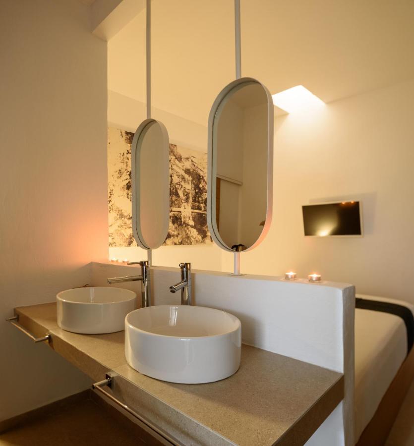Muses Cycladic 3*