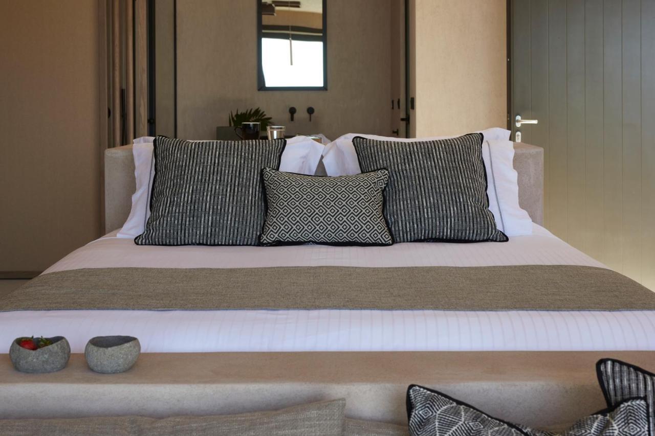 Pousada North Santorini - A Luxury *