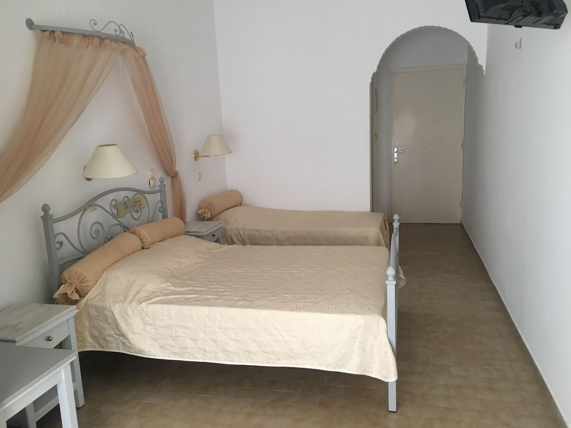 Avra Hotel