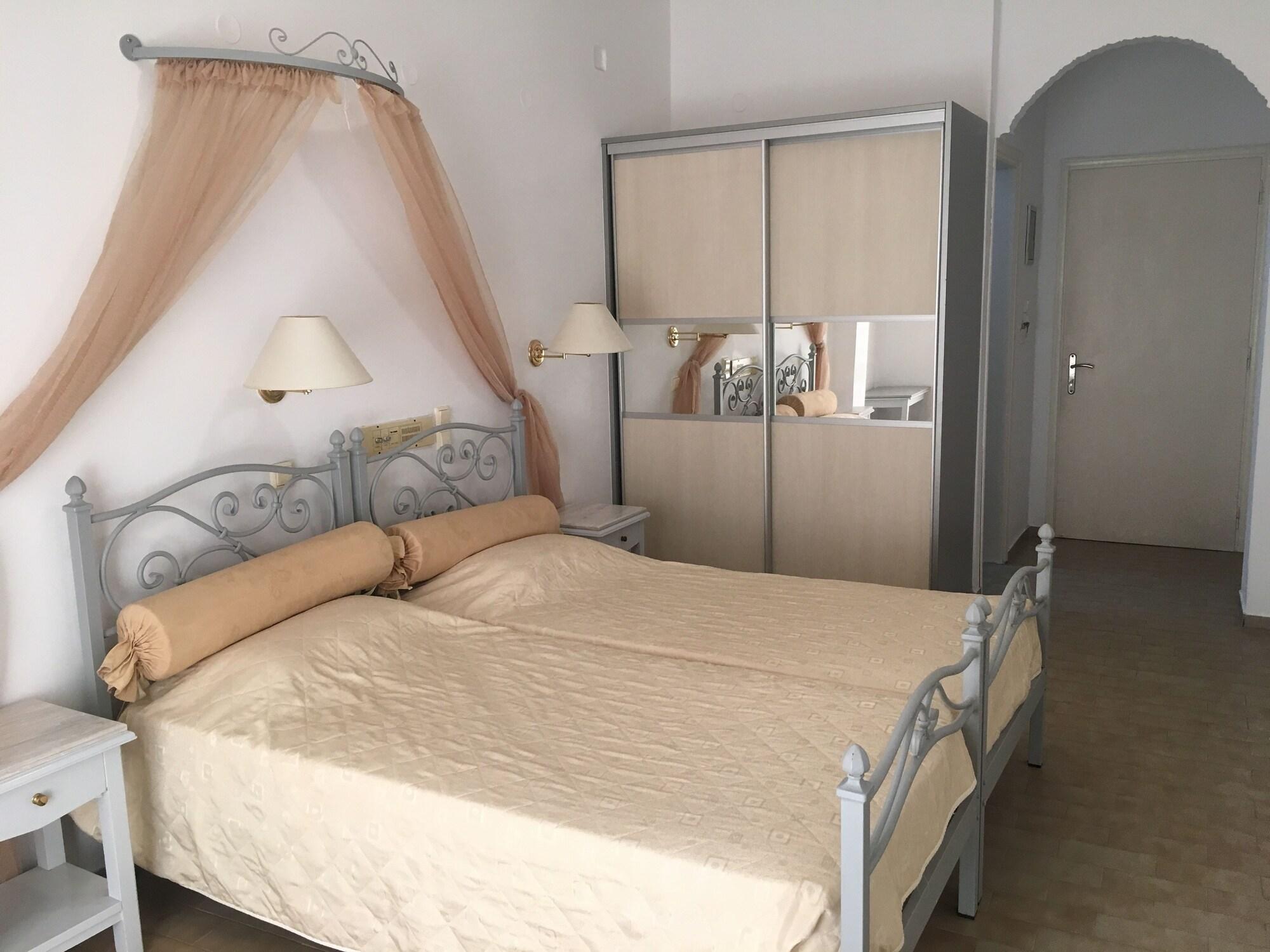 Avra Hotel