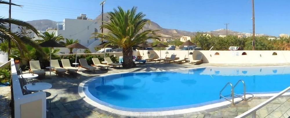Hotel Avra 2*