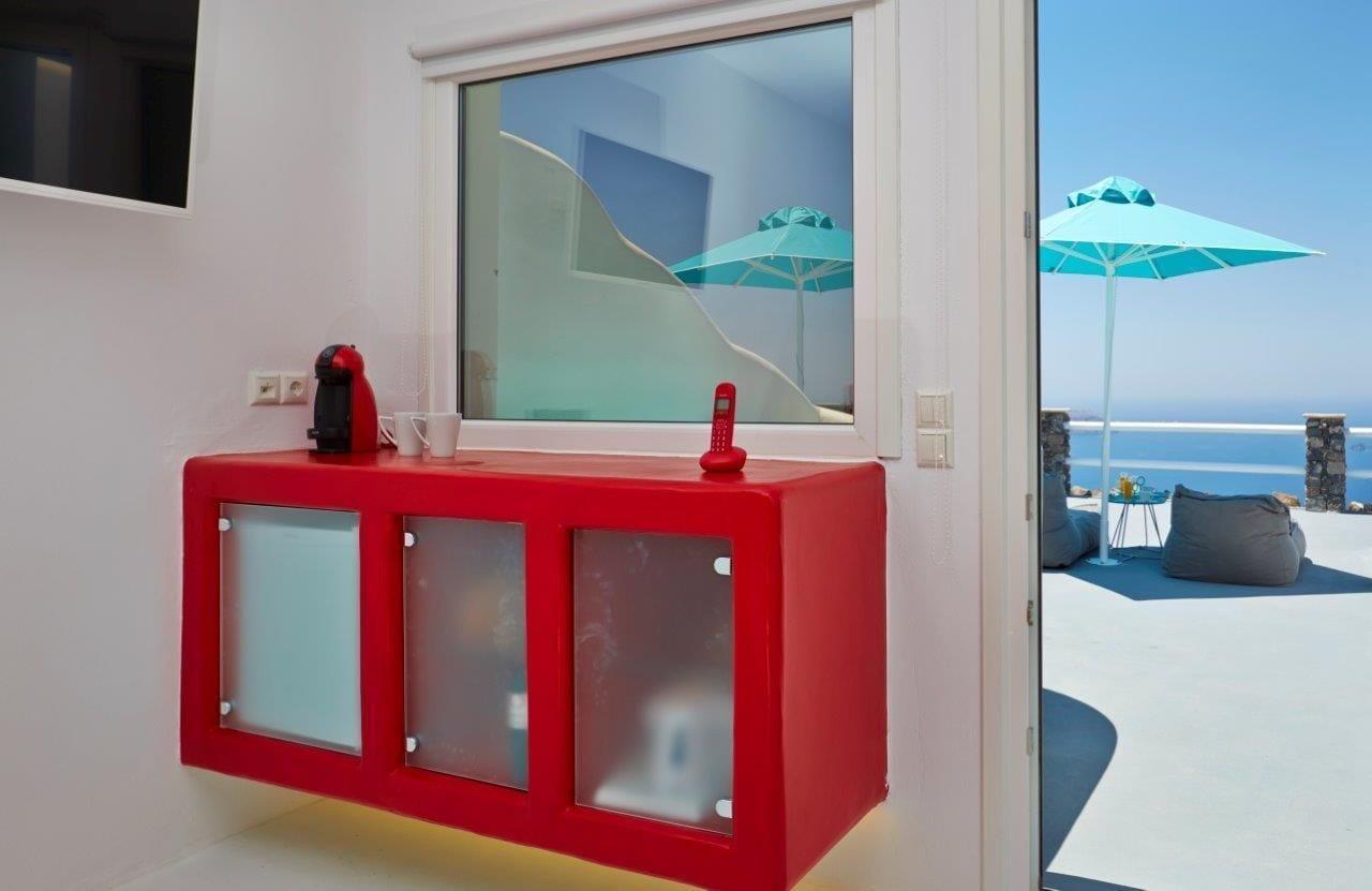 Hotel Adore Santorini 4*