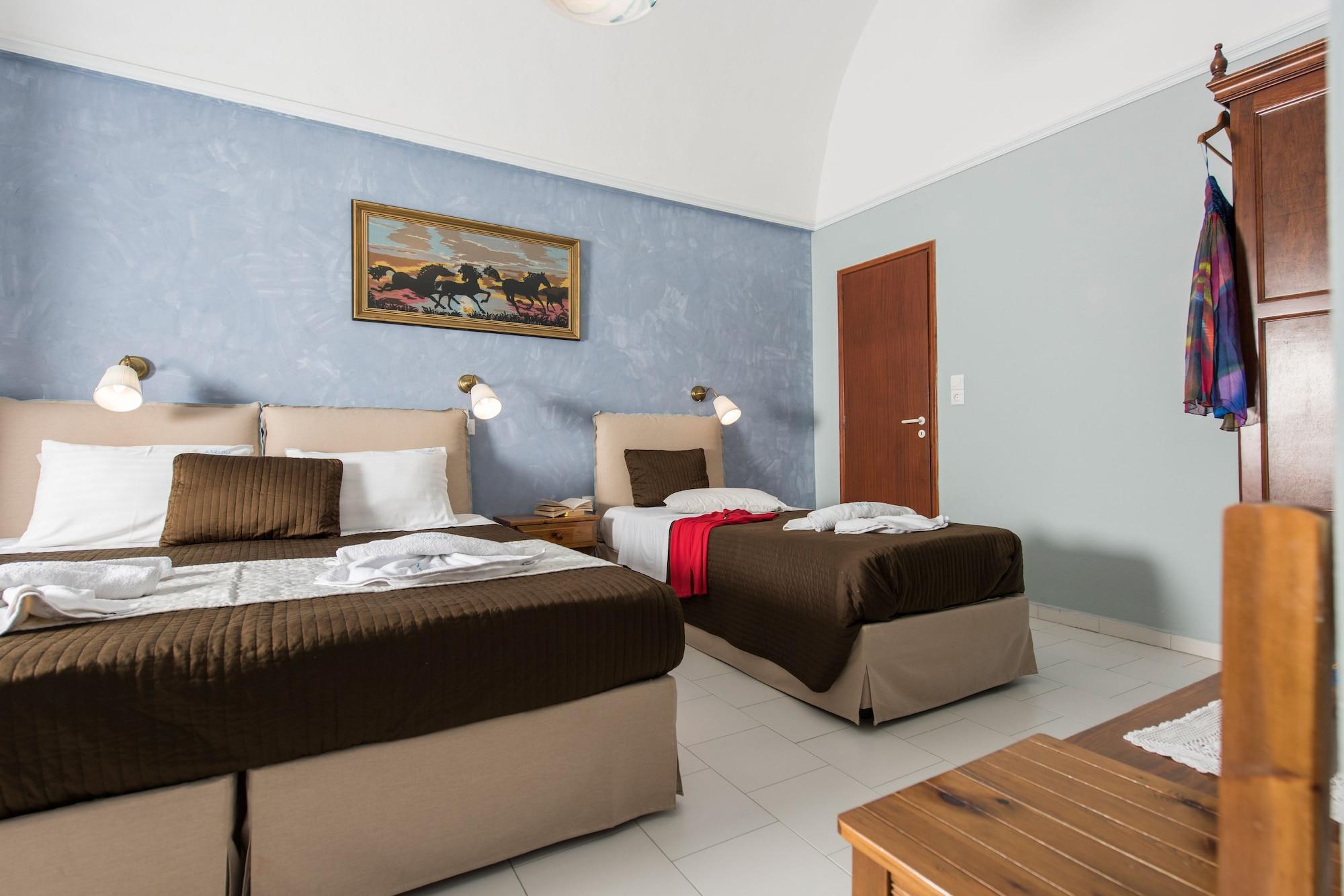 Anezina Villas Perissa (Santorini)